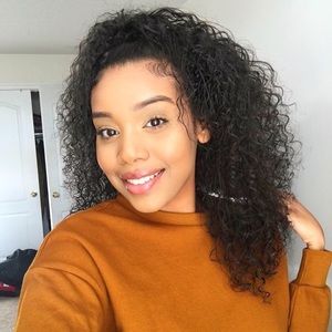 Meet your Posher, Tia